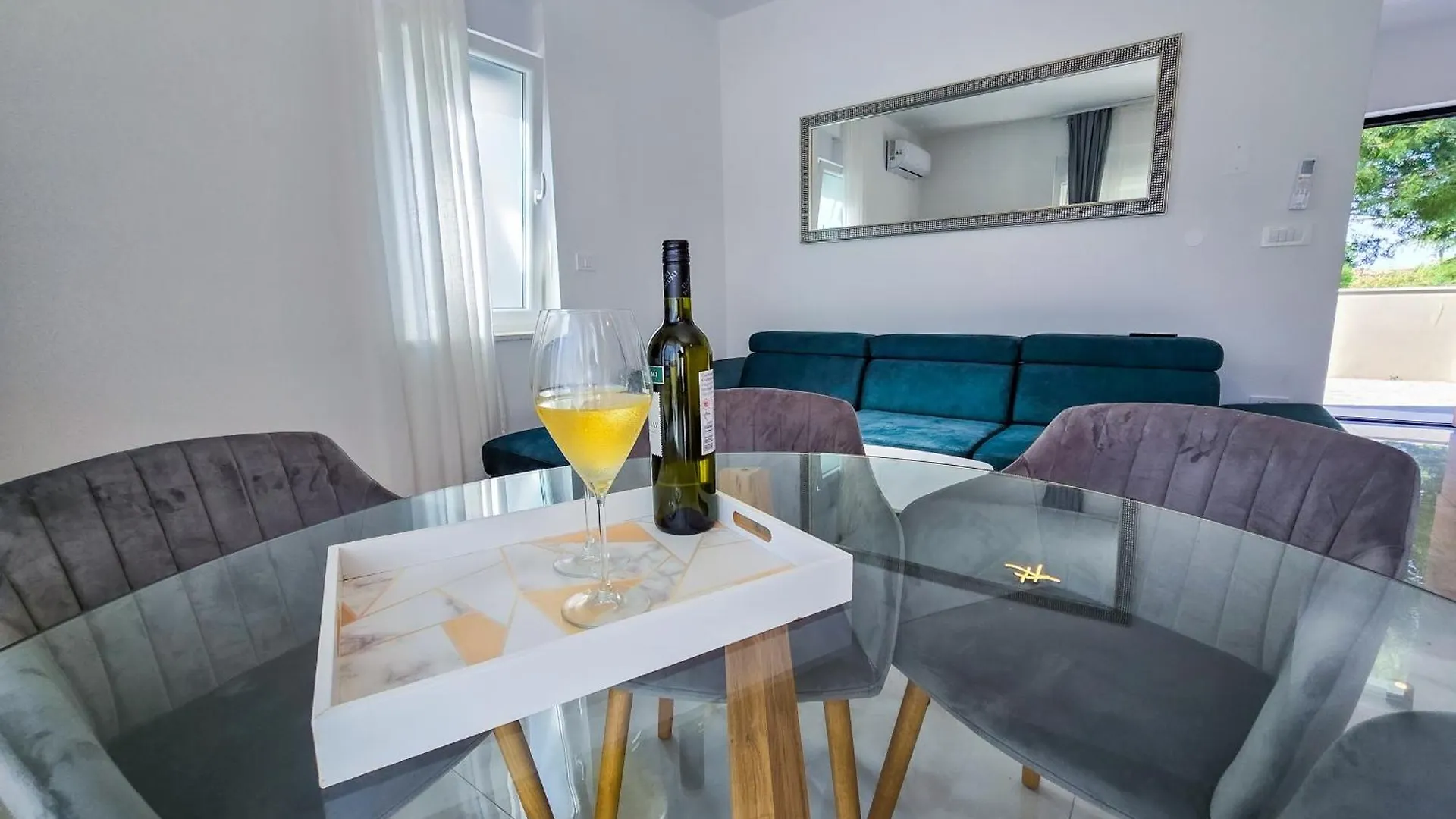 PUY Villa David פולה